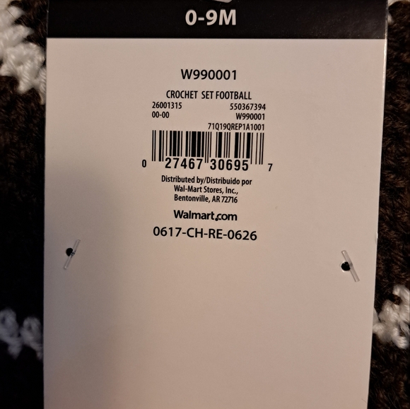 Infant knit football outfit 0-9 months - Picture 3 of 5